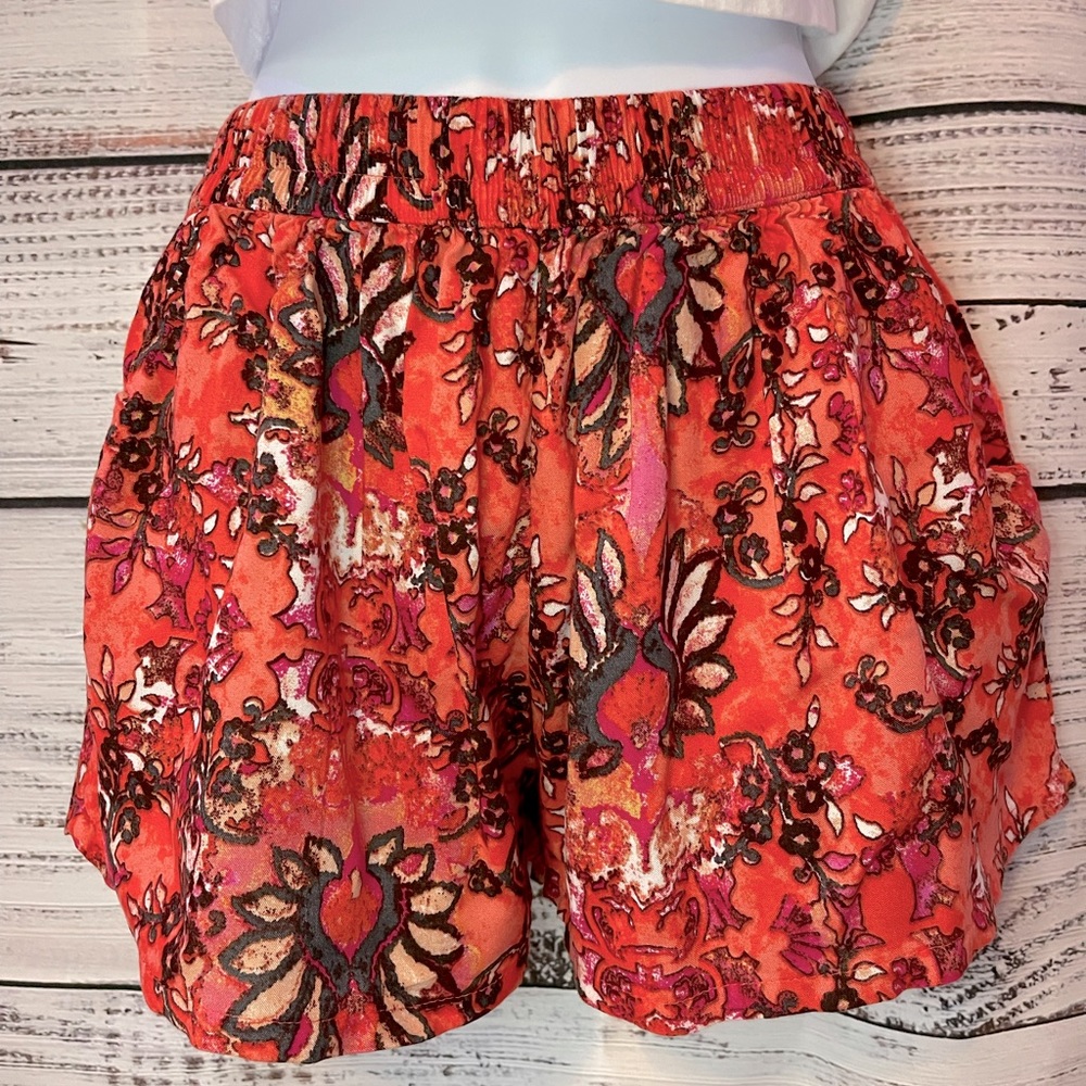 🔥 SALE Mossimo Orange Floral Shorts Size XS